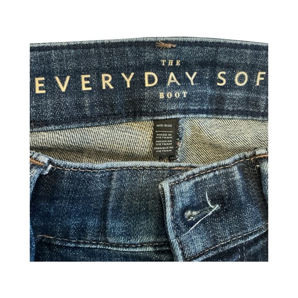 White House Black Market Everyday Soft Bootcut Jeans Size 0 Mid Rise Stretch - Picture 4 of 6